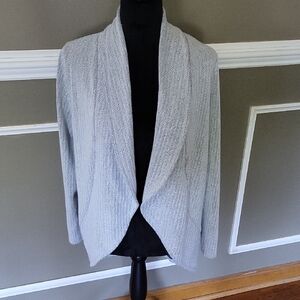Maurices Light Gray Women's Cardigan Size Medium